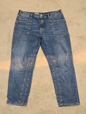 Pilcro Women’s Medium Blue Boyfriend Jeans